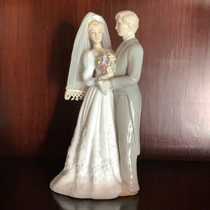 Bride & Groom Figurine 1999 YH / Ornament 9”